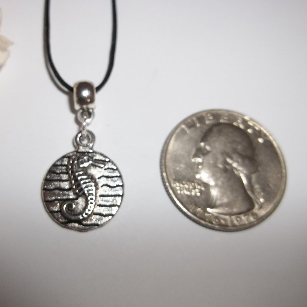 Necklace, Pendant, Seahorse Necklace, Seahorse Jewelry, Silver Seahorse 8051 - Picture 2 of 9